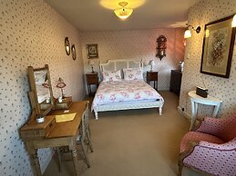 Peacocks Tearoom and Fine B&B