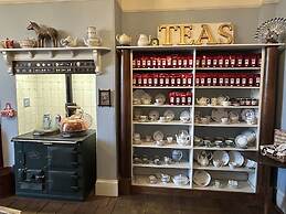 Peacocks Tearoom and Fine B&B