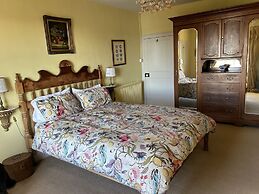 Peacocks Tearoom and Fine B&B