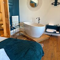 No. 1 High Street - Boutique Rooms