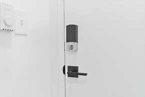 Extended Stay Comfy Suites LL