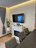 Stylish Apt Near Belvedere 15 Min to Center