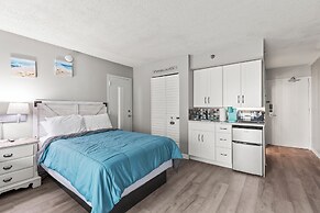 Oceanside Inn Studios by Brightwild