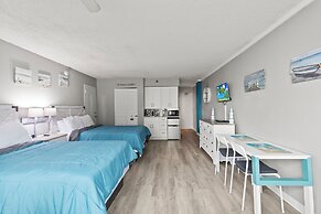 Oceanside Inn Studios by Brightwild