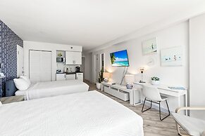 Oceanside Inn Studios by Brightwild