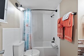 Oceanside Inn Studios by Brightwild