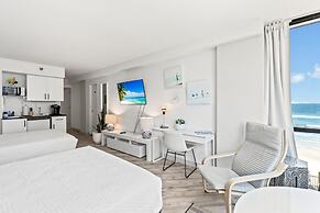 Oceanside Inn Studios by Brightwild