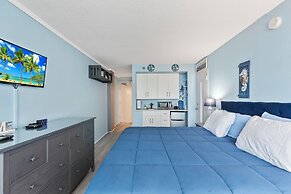 Oceanside Inn Studios by Brightwild