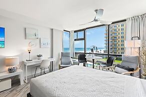 Oceanside Inn Studios by Brightwild