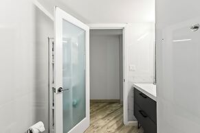 Oceanside Inn Studios by Brightwild