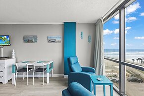 Oceanside Inn Studios by Brightwild