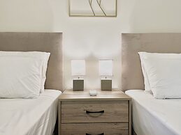 85 KAP - Stay Mythical Blue Apartment