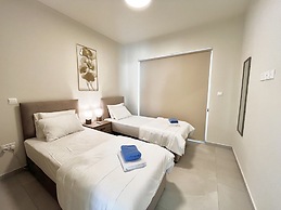 85 KAP - Stay Mythical Blue Apartment