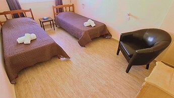 101 AN -chill n Joy Apartment