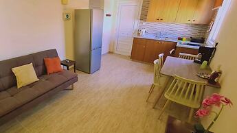 101 AN -chill n Joy Apartment