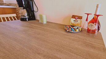 101 AN -chill n Joy Apartment