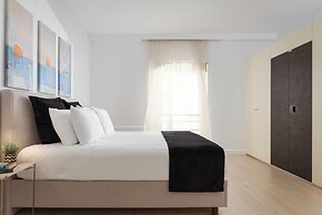 Vouliagmeni Serenity Residence