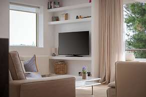 Vouliagmeni Serenity Residence