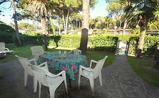Lovely Duplex for 5 Guests in Peaceful Lignano Riviera