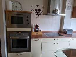 Room-homestay With Private Bathroom