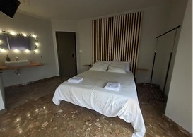 Room-homestay With Private Bathroom