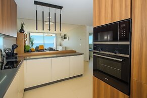 Apartment Sleeps 4 With Gym & Spa