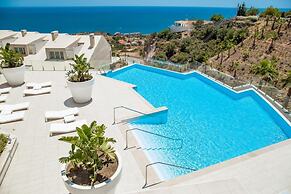 Apartment Sleeps 4 With Gym & Spa
