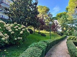 Madrid Oasis Apartment - Modern 2BR