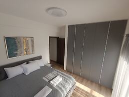 44 NIC - Stay Creative Art Suite by Marina