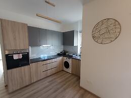 44 NIC - Stay Creative Art Suite by Marina