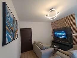 44 NIC - Stay Creative Art Suite by Marina