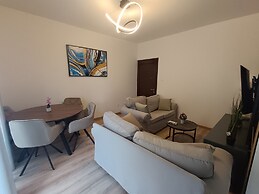 44 NIC - Stay Creative Art Suite by Marina