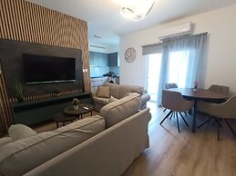 44 NIC - Stay Creative Art Suite by Marina
