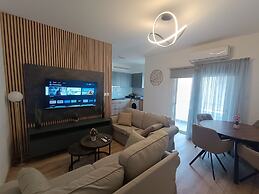 44 NIC - Stay Creative Art Suite by Marina
