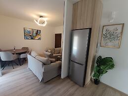 44 NIC - Stay Creative Art Suite by Marina