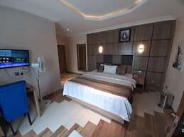 Gold Palm Hotels Ltd