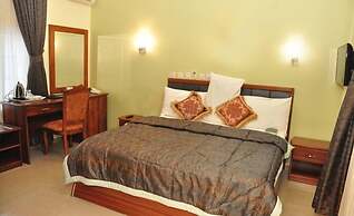 Gold Palm Hotels Ltd