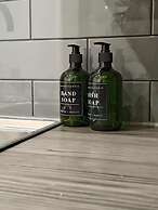 Modern 1BR - Citycentrelocation - 2mintoarena