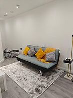 Modern 1BR - Citycentrelocation - 2mintoarena