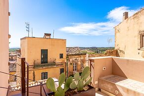 Charming Nest With Terrace by Wonderful Italy