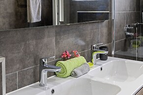 Villa Amber with pool at mambo beach