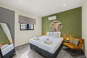 Villa Amber with pool at mambo beach