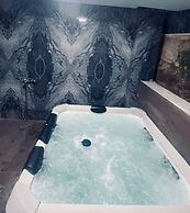 Villa Elias 2BR Lower Apt with Pool