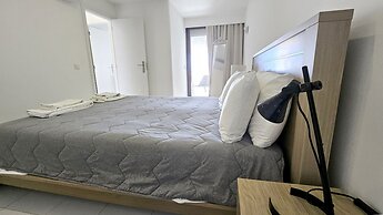 Albufeira Blue Wave Retreat 64