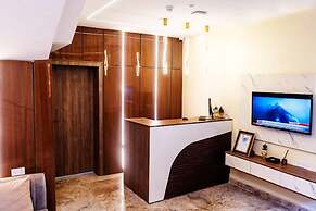 Carizma Luxury Apartment