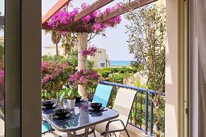 Villa Elias 1BR Upper Apt with Pool