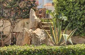 Villa Elias 1BR Upper Apt with Pool