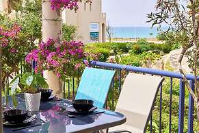 Villa Elias 1BR Upper Apt with Pool