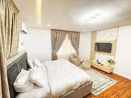 Kolebus Luxury Apartment