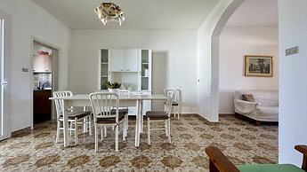 Villetta Marilena Sleeps 7 Torre Suda